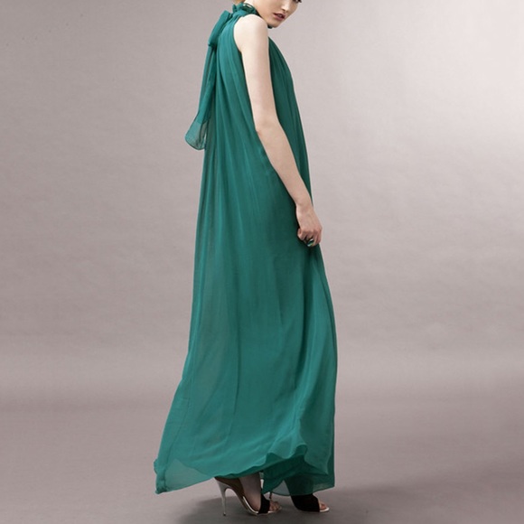 Floor length maxi dress with high neck - Picture 2 of 2